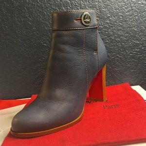 Christian Louboutin Paris Blue Beautiful Like New Leather Boots 7 / 7.5 / 37.5